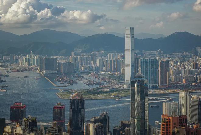 分析：申请前必看以免后悔！m6米乐香港优才计划的利弊(图3)